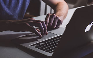 ky体育投注-长传长射：场上那些令人震惊的远距离奇迹，长传集锦